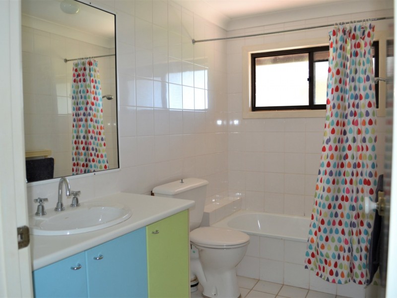 60 The Esplanade, Karragarra Island QLD 4184