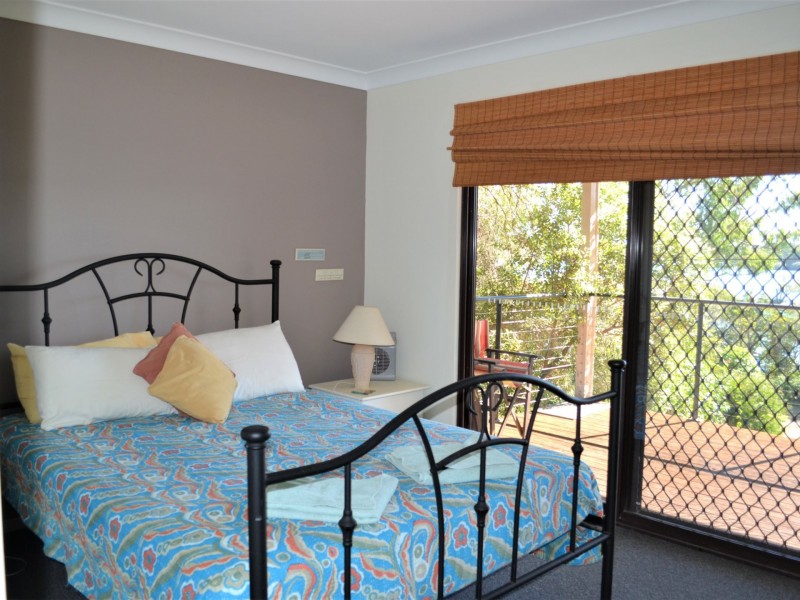 60 The Esplanade, Karragarra Island QLD 4184