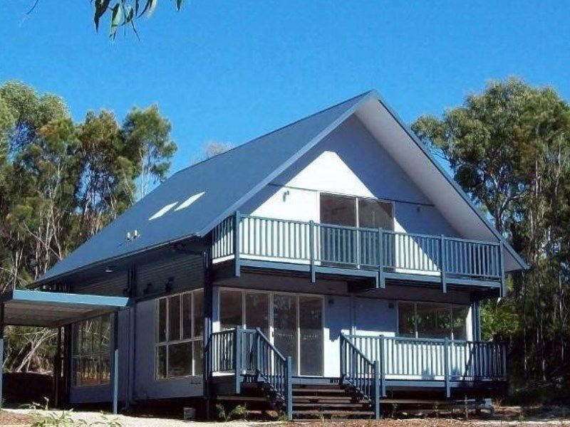 10 Oomool Street, Macleay Island QLD 4184