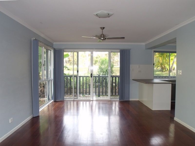 10 Oomool Street, Macleay Island QLD 4184