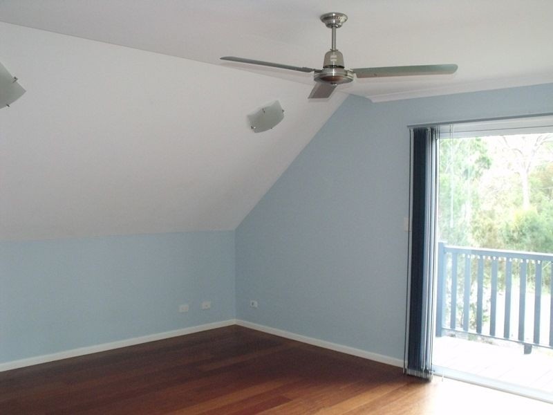 10 Oomool Street, Macleay Island QLD 4184