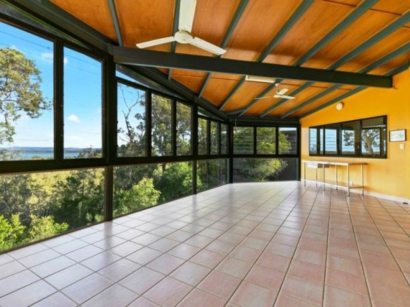 168 Treasure Island Avenue, Karragarra Island QLD 4184