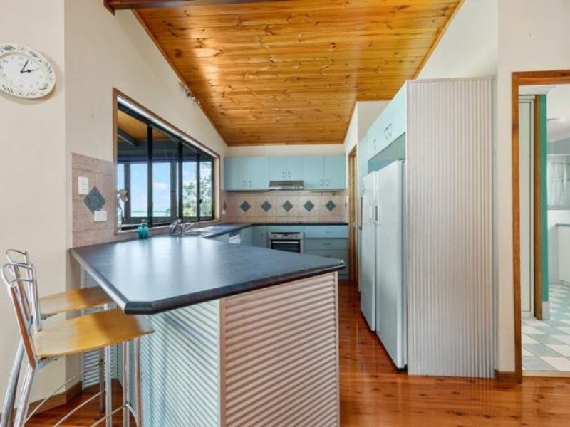 168 Treasure Island Avenue, Karragarra Island QLD 4184