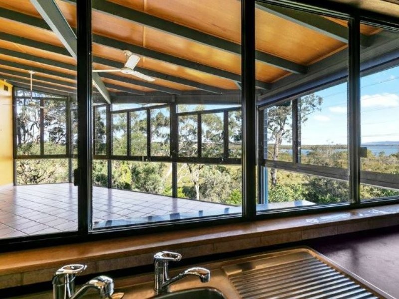 168 Treasure Island Avenue, Karragarra Island QLD 4184