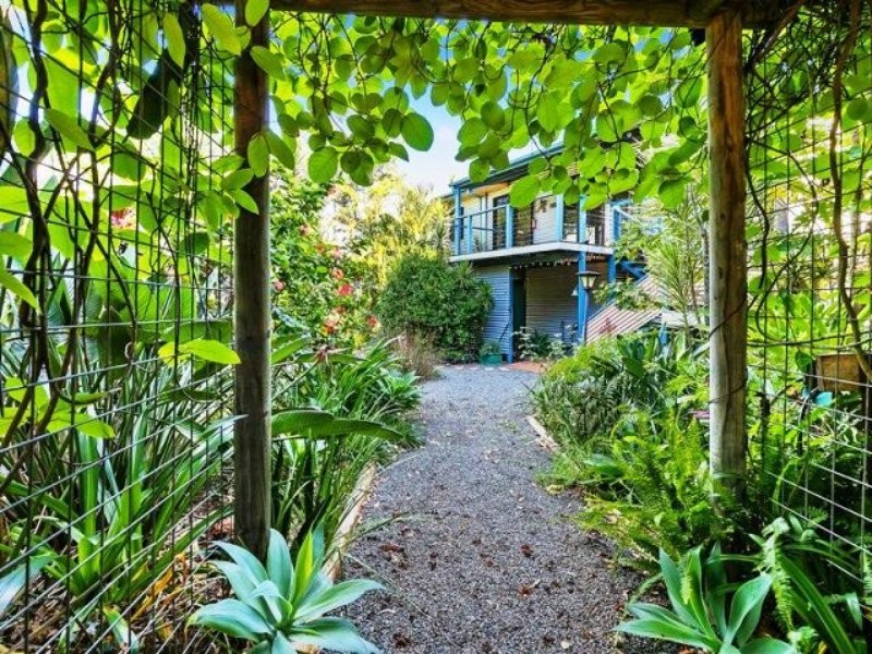 168 Treasure Island Avenue, Karragarra Island QLD 4184