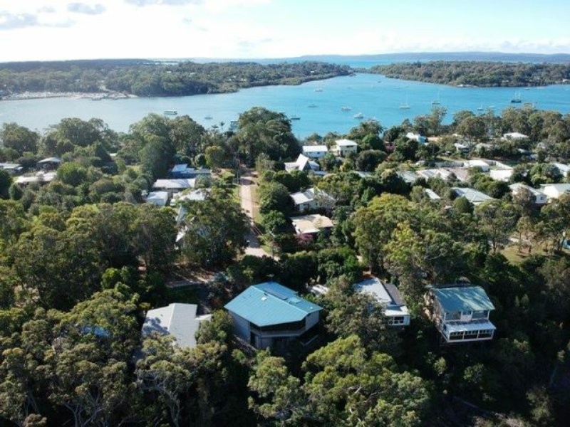 168 Treasure Island Avenue, Karragarra Island QLD 4184