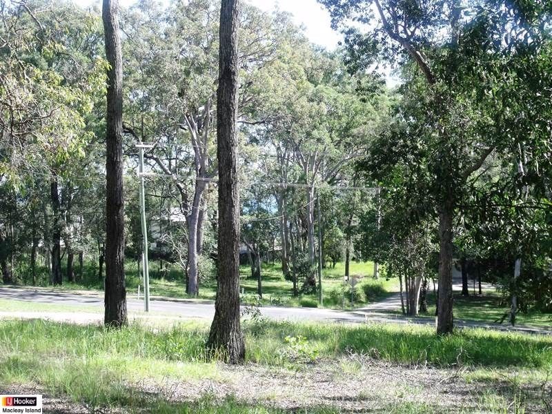 230 Kate St, Macleay Island QLD 4184