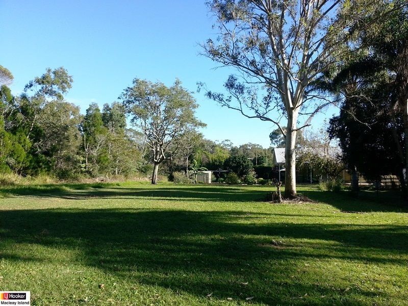 1 Oasis Dr, Russell Island QLD 4184