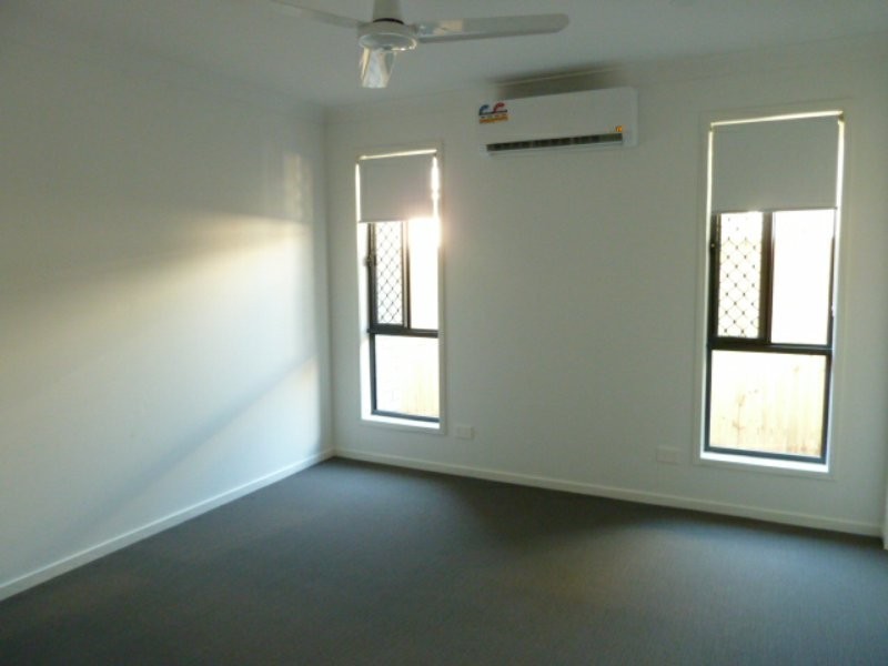 4 Treeline Place, Redland Bay QLD 4165