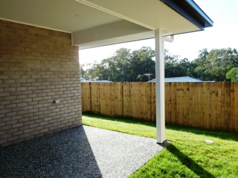 4 Treeline Place, Redland Bay QLD 4165