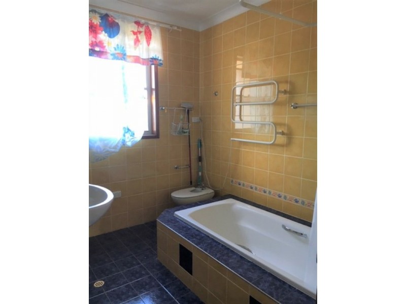 56 Pitt Street, Redland Bay QLD 4165