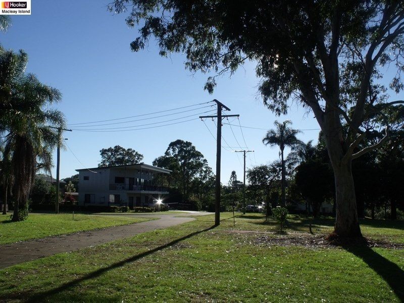 2 Oasis Dr, Russell Island QLD 4184