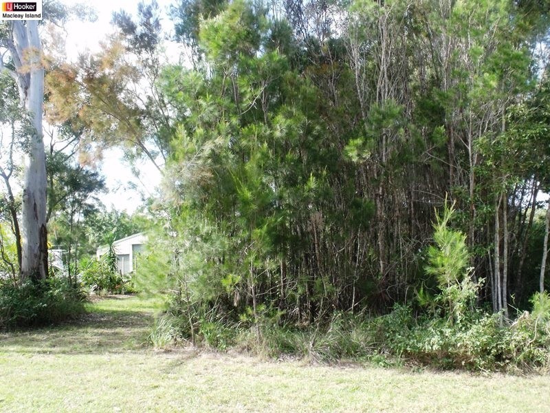 34 Ashton Street, Macleay Island QLD 4184