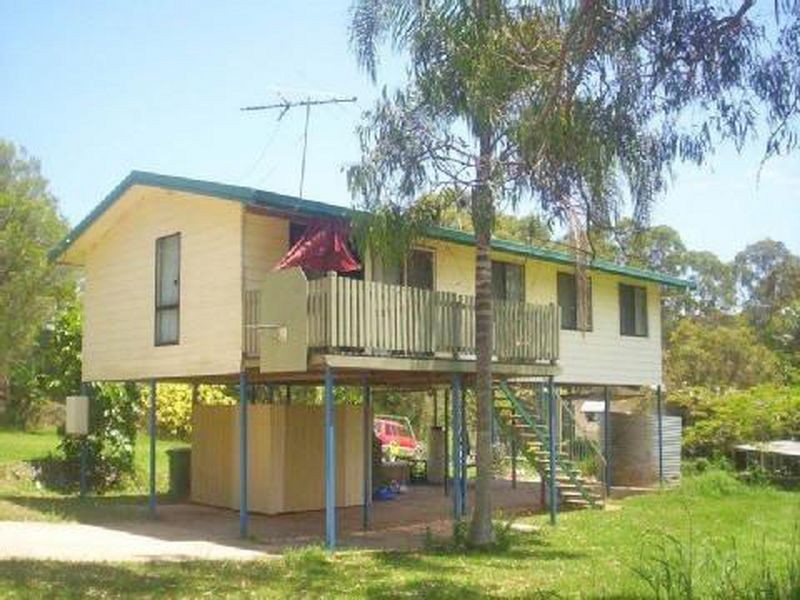 126 Lucas Street, Lamb Island QLD 4184