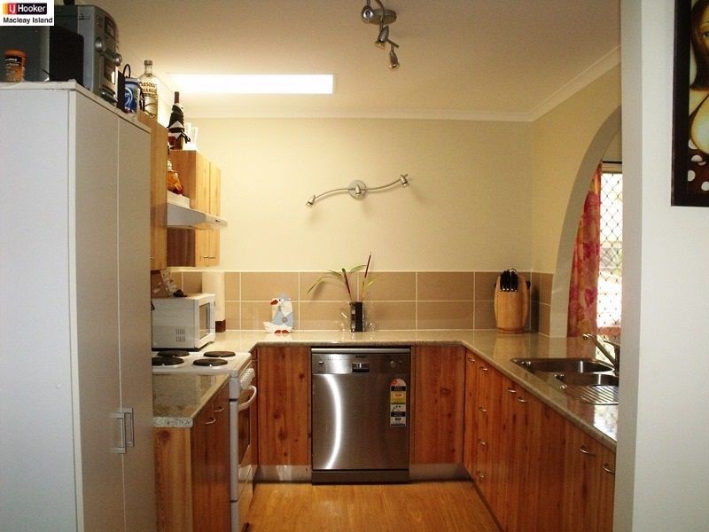 166 – 168 Lucas Dr, Lamb Island QLD 4184