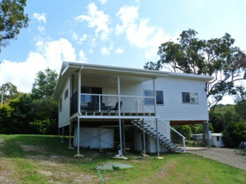 7 Cluan Street, Macleay Island QLD 4184