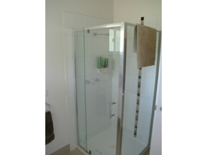 7 Cluan Street, Macleay Island QLD 4184