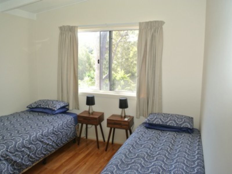 7 Cluan Street, Macleay Island QLD 4184