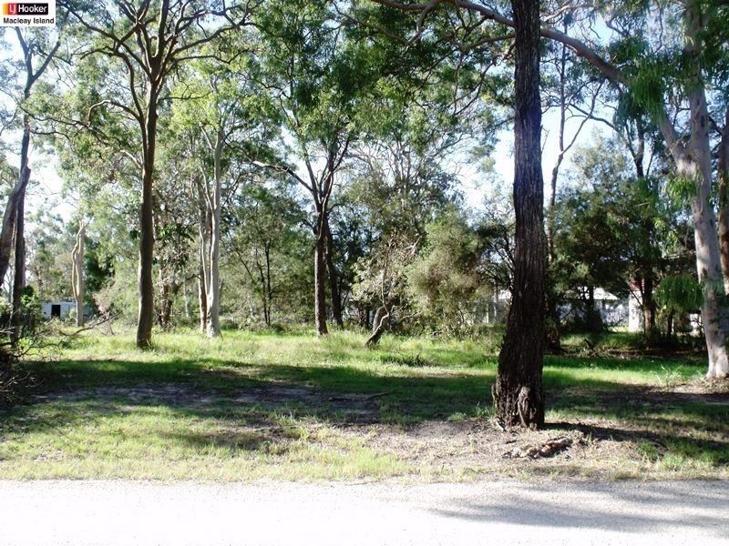 21-23 Wanda St, Macleay Island QLD 4184