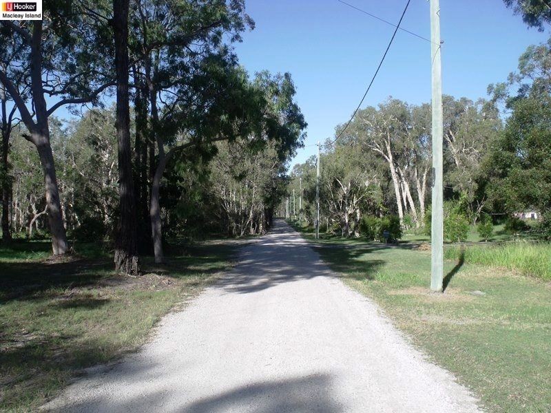 21-23 Wanda St, Macleay Island QLD 4184