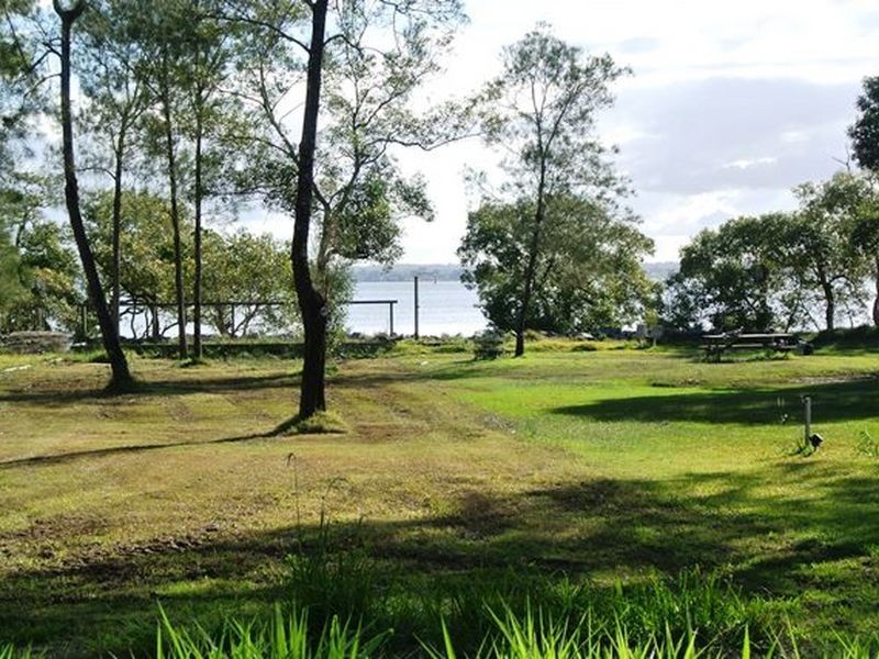 31 Attunga Street, Macleay Island QLD 4184