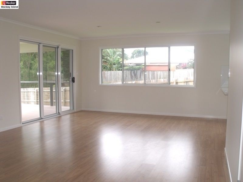 13 Laurel St, Russell Island QLD 4184