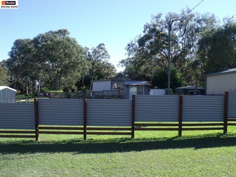 65 Scotts Rd, Macleay Island QLD 4184