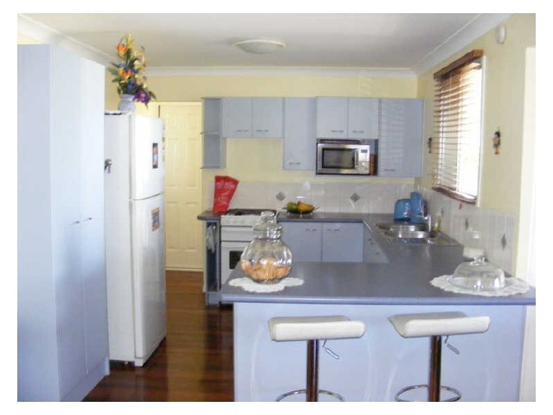 100 Western Road, Macleay Island QLD 4184