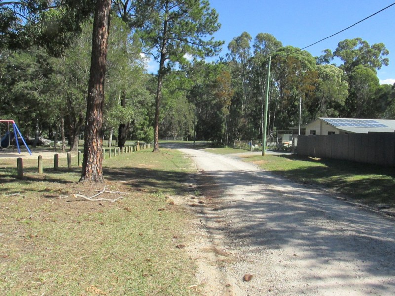 8 Sentosa Terrace, Macleay Island QLD 4184