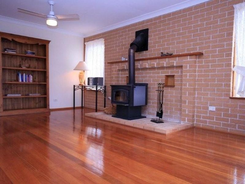 40 Timothy St, Macleay Island QLD 4184