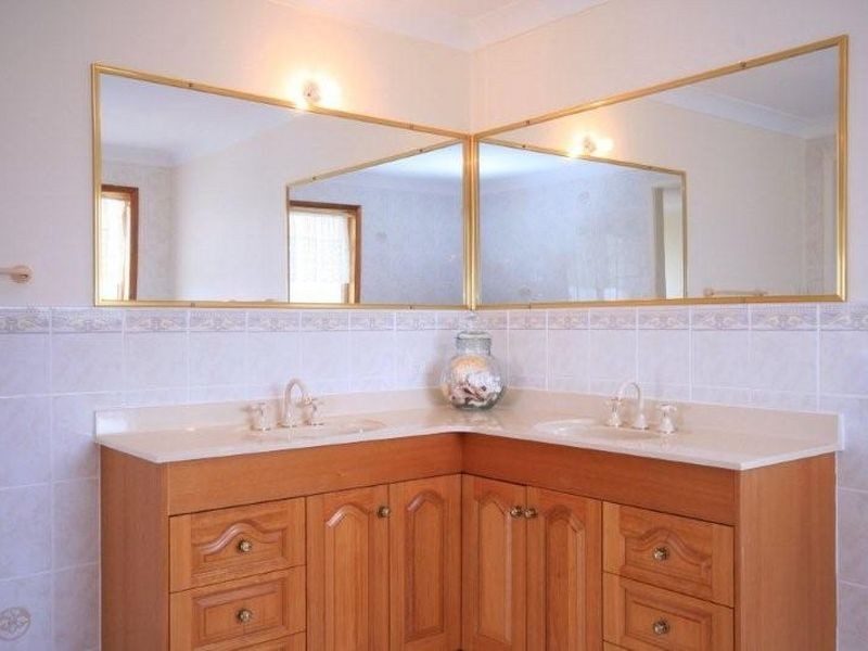 40 Timothy St, Macleay Island QLD 4184