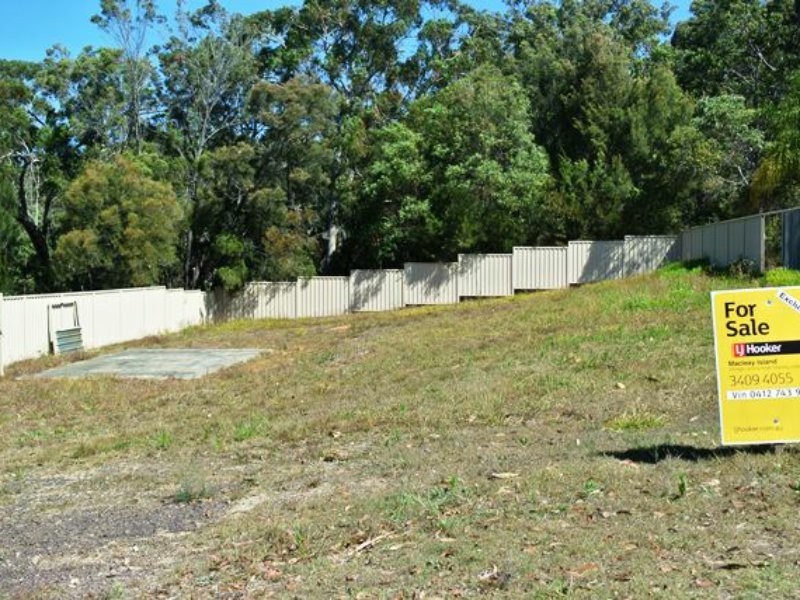 12 Glen Street, Macleay Island QLD 4184