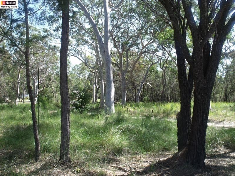 23-25 Wake Street, Macleay Island QLD 4184