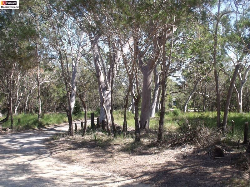 23-25 Wake Street, Macleay Island QLD 4184