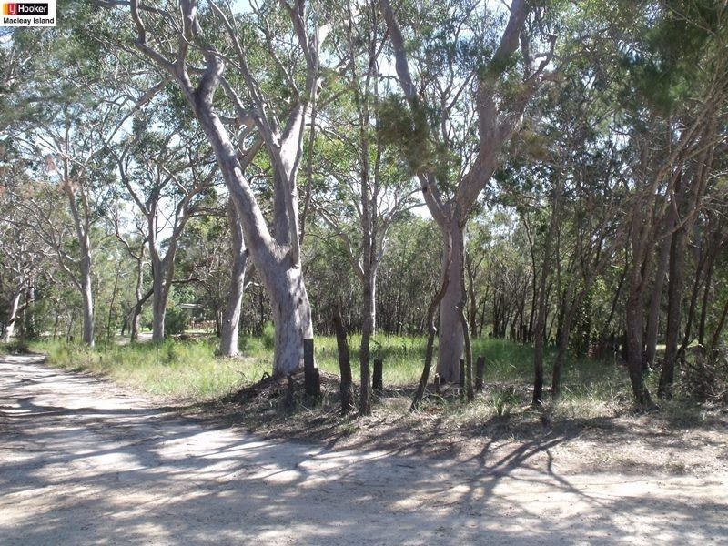 23-25 Wake Street, Macleay Island QLD 4184