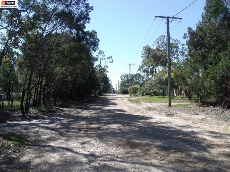 23-25 Wake Street, Macleay Island QLD 4184