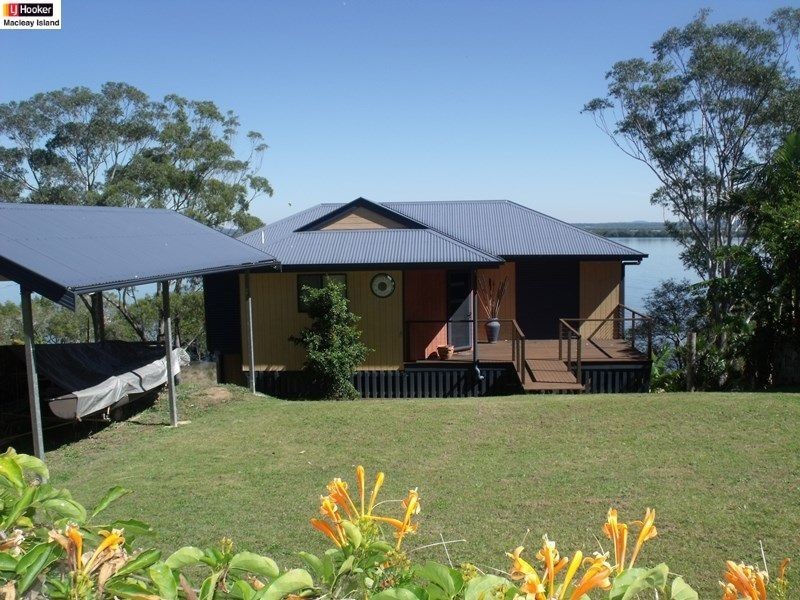 74 Deenya Pde, Russell Island QLD 4184