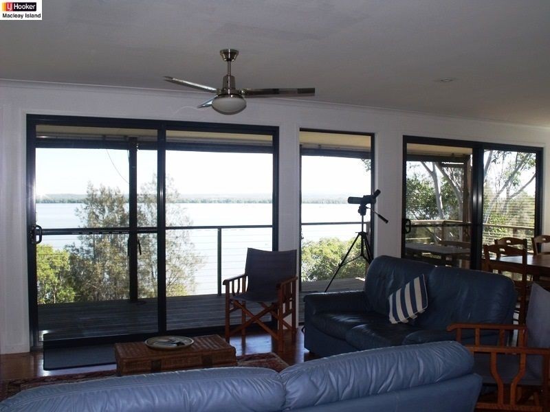 74 Deenya Pde, Russell Island QLD 4184