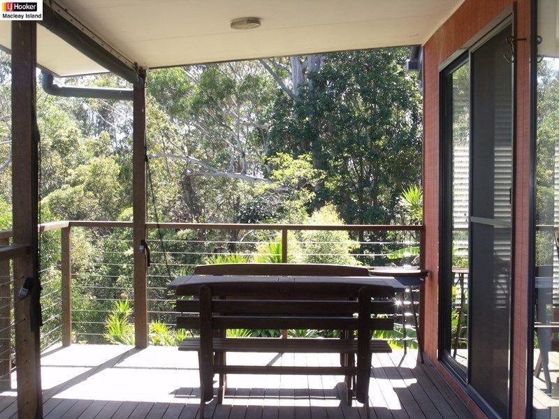 74 Deenya Pde, Russell Island QLD 4184