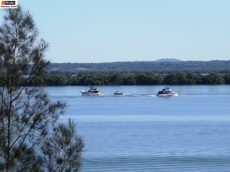 74 Deenya Pde, Russell Island QLD 4184