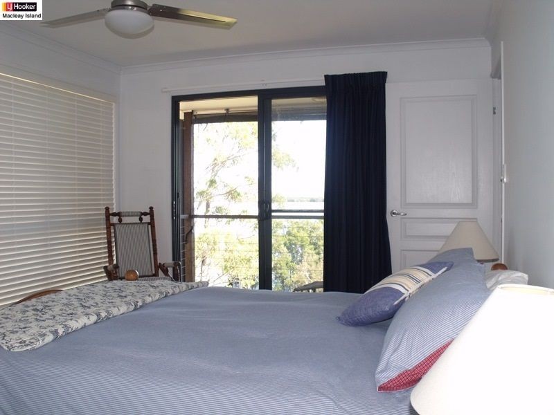 74 Deenya Pde, Russell Island QLD 4184