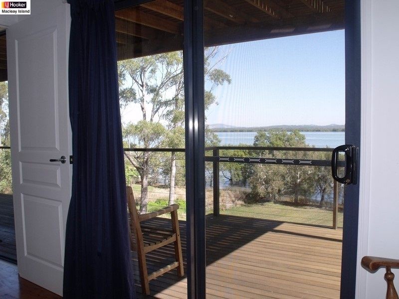 74 Deenya Pde, Russell Island QLD 4184