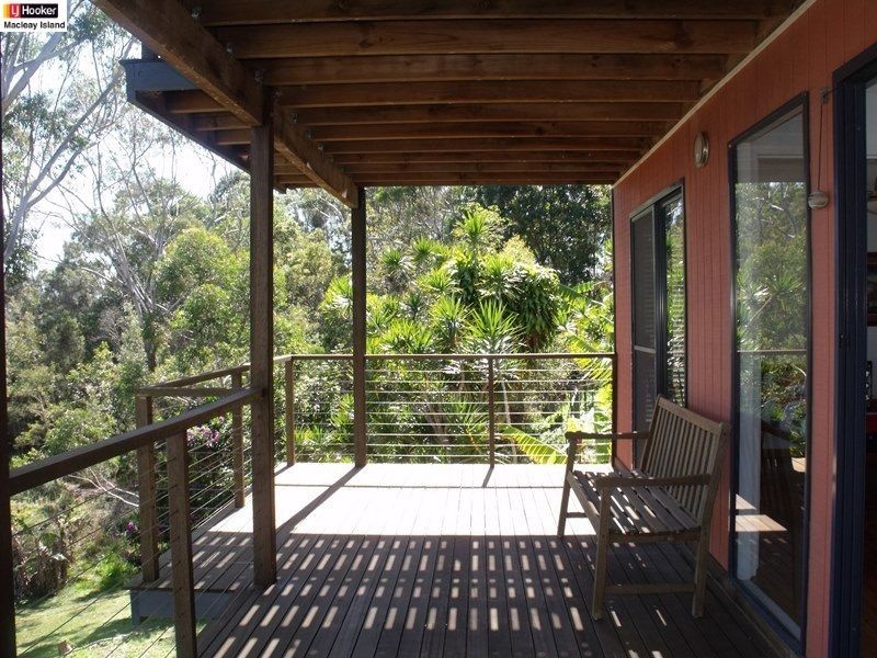 74 Deenya Pde, Russell Island QLD 4184