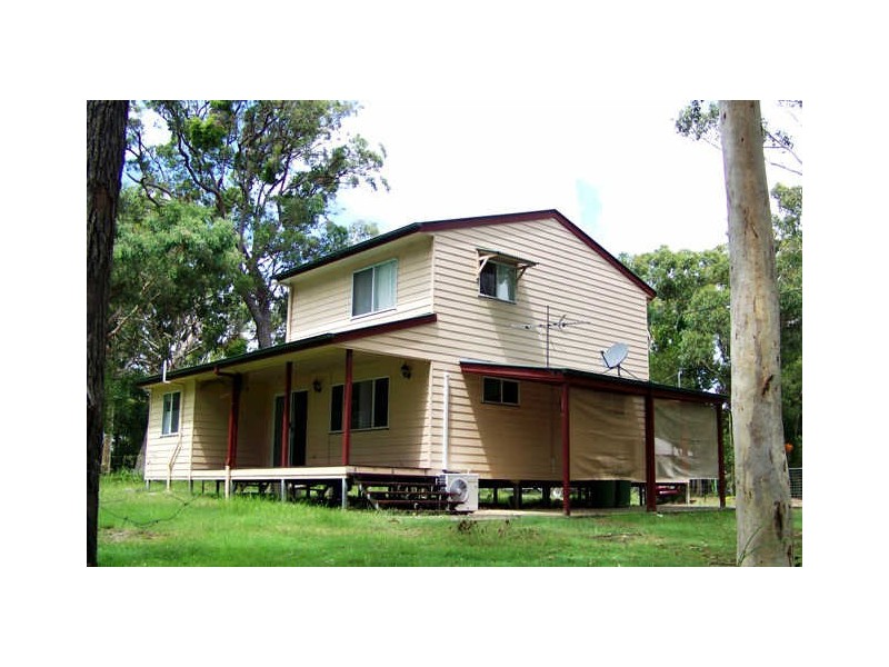 9 Baracoota Street, Macleay Island QLD 4184