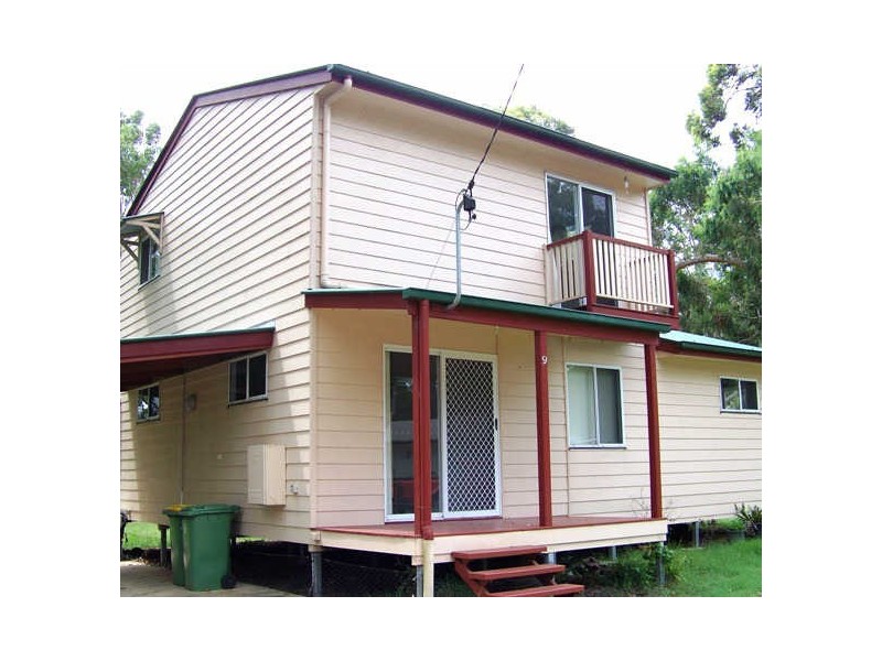 9 Baracoota Street, Macleay Island QLD 4184