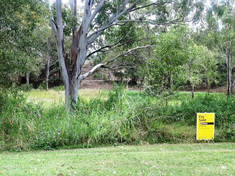 182 Lucas Dr, Lamb Island QLD 4184