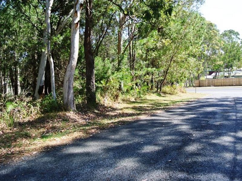 4 Baracoota Street, Macleay Island QLD 4184