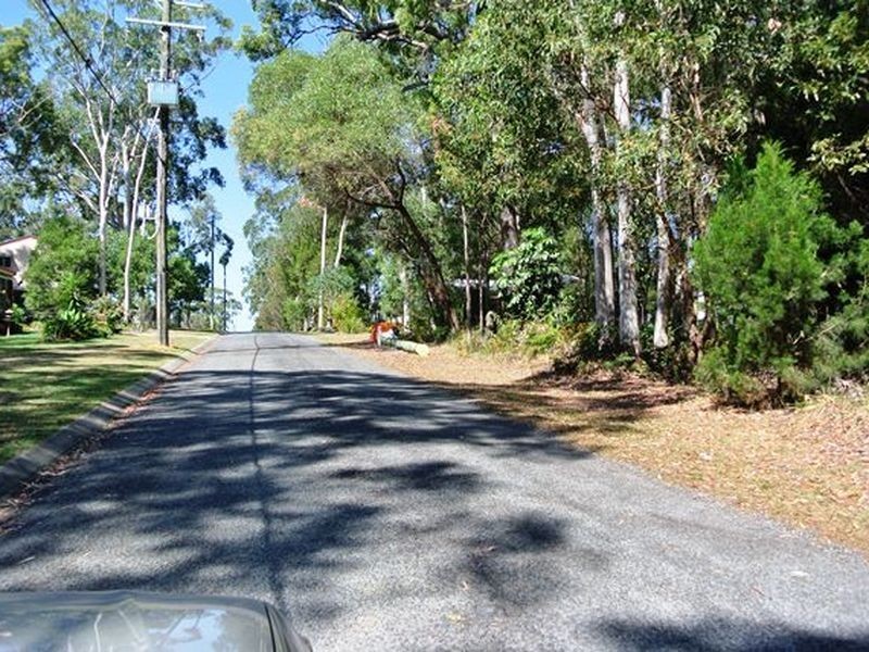 4 Baracoota Street, Macleay Island QLD 4184