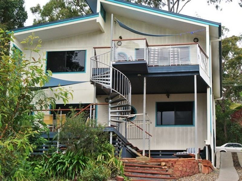 31 Coondooroopa Dve, Macleay Island QLD 4184