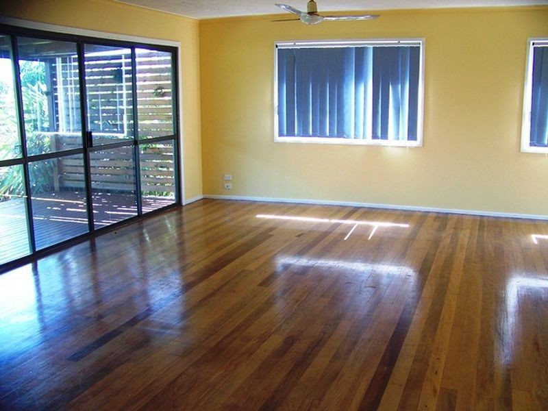 112 Western Road, Macleay Island QLD 4184